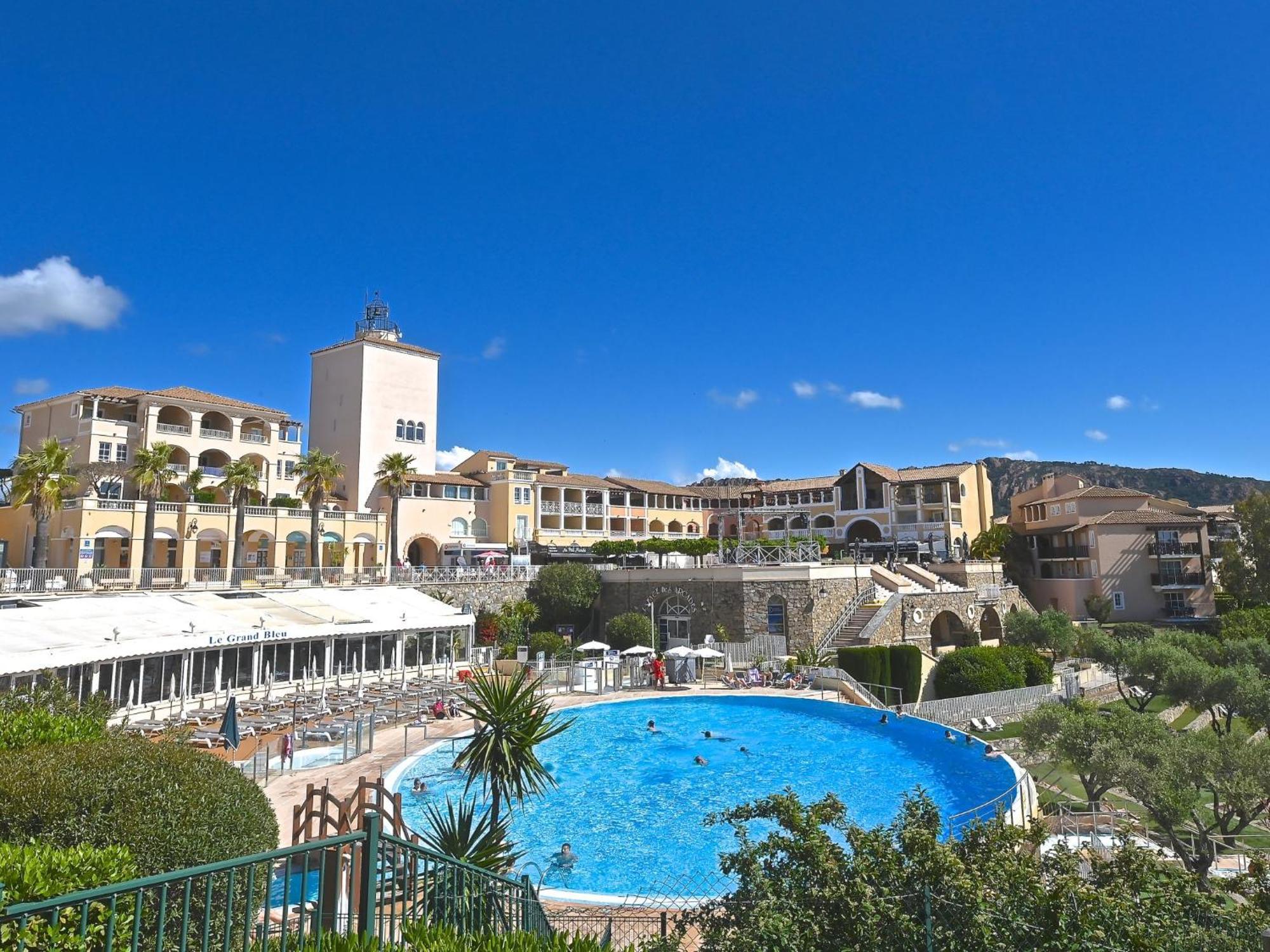 Apartment Village Cap Esterel - Le Village-53 By Interhome Saint-Raphaël Екстериор снимка